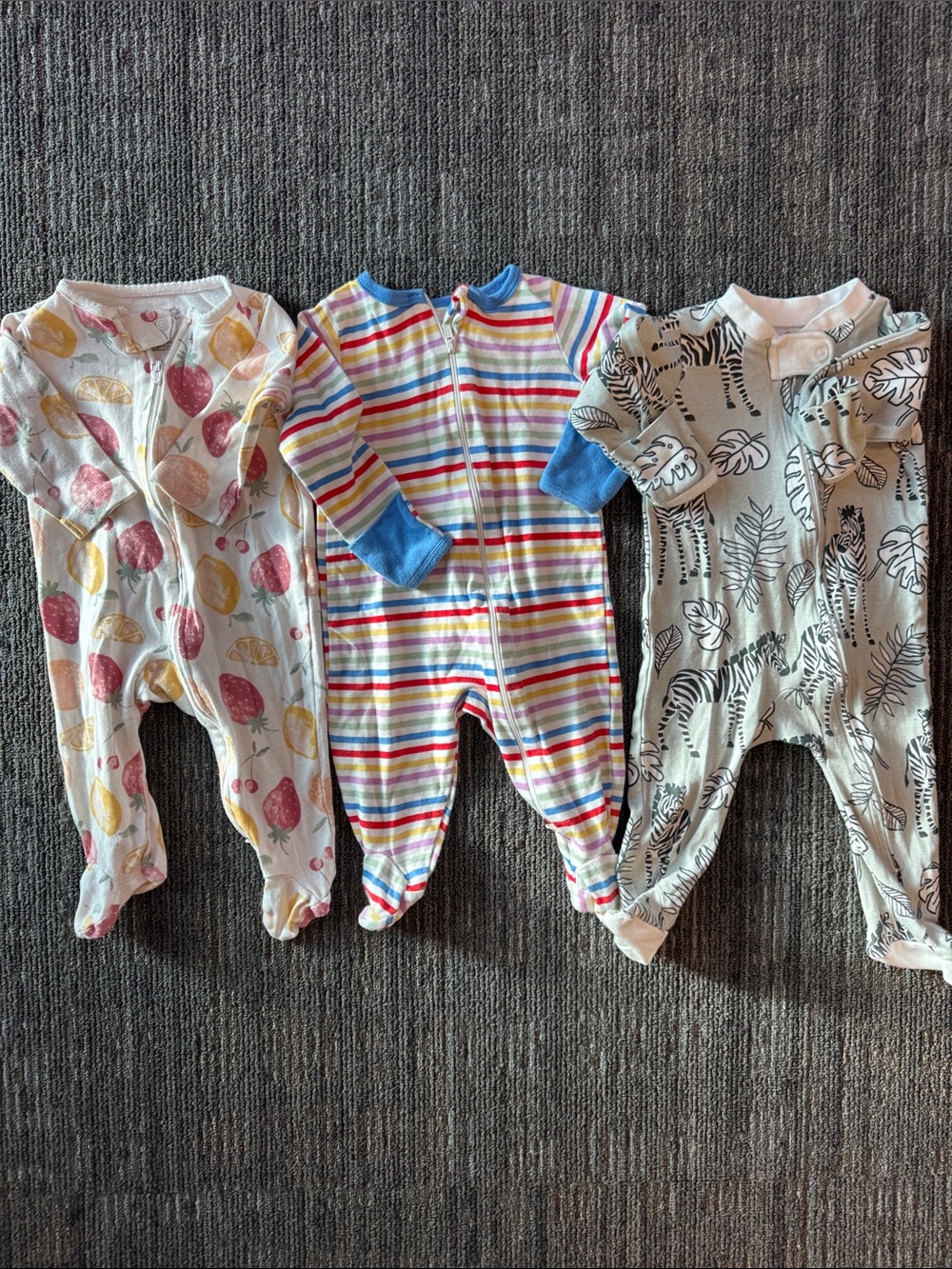 Set of 3 baby one piece zip ups 3-6m